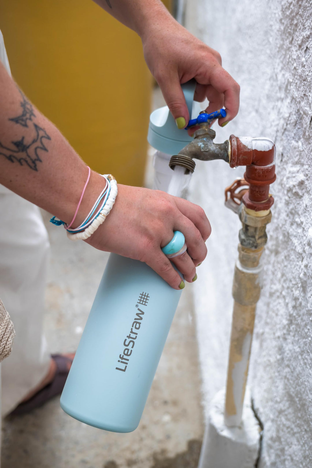 LifeStraw Go Series – Insulated Stainless Steel Water Filter Bottle for Travel and Everyday use removes Bacteria, parasites and microplastics, Improves Taste