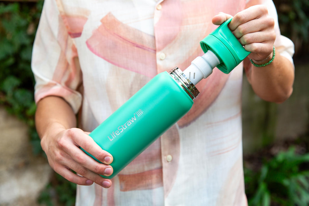 LifeStraw Go Series – Insulated Stainless Steel Water Filter Bottle for Travel and Everyday use removes Bacteria, parasites and microplastics, Improves Taste