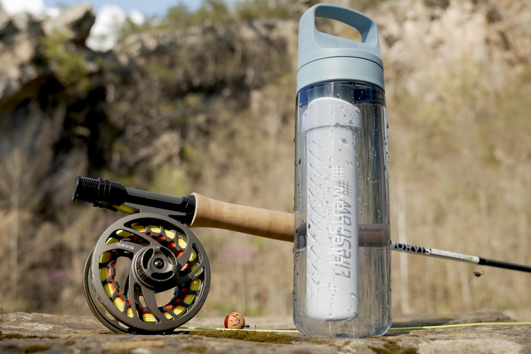 LifeStraw Go Series – BPA-Free Water Filter Bottle for Travel and Everyday use removes Bacteria, parasites and microplastics, Improves Taste
