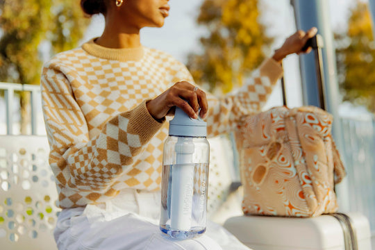LifeStraw Go Series – BPA-Free Water Filter Bottle for Travel and Everyday use removes Bacteria, parasites and microplastics, Improves Taste