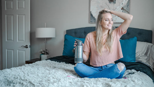 The Coldest Water COLDEST Sports Water Bottle -40 oz (Straw Lid), Leak Proof, Vacuum Insulated Stainless Steel, Hot Cold, Double Walled, Thermo Mug, Metal Canteen (40 oz, Astro Purple)