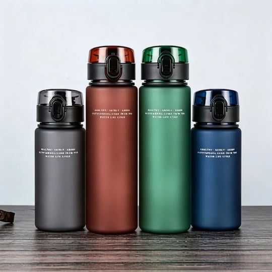 Gourde de sport étanche de haute qualité, idéale pour la randonnée et les voyages. Portable et facile à transporter. Mes gourdes préférées : 400 ml/560 ml.