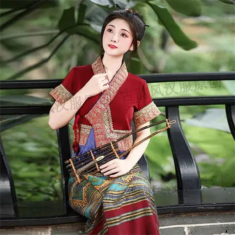 Vêtement thaïlandais femme style ethnique élégant – Vue principale