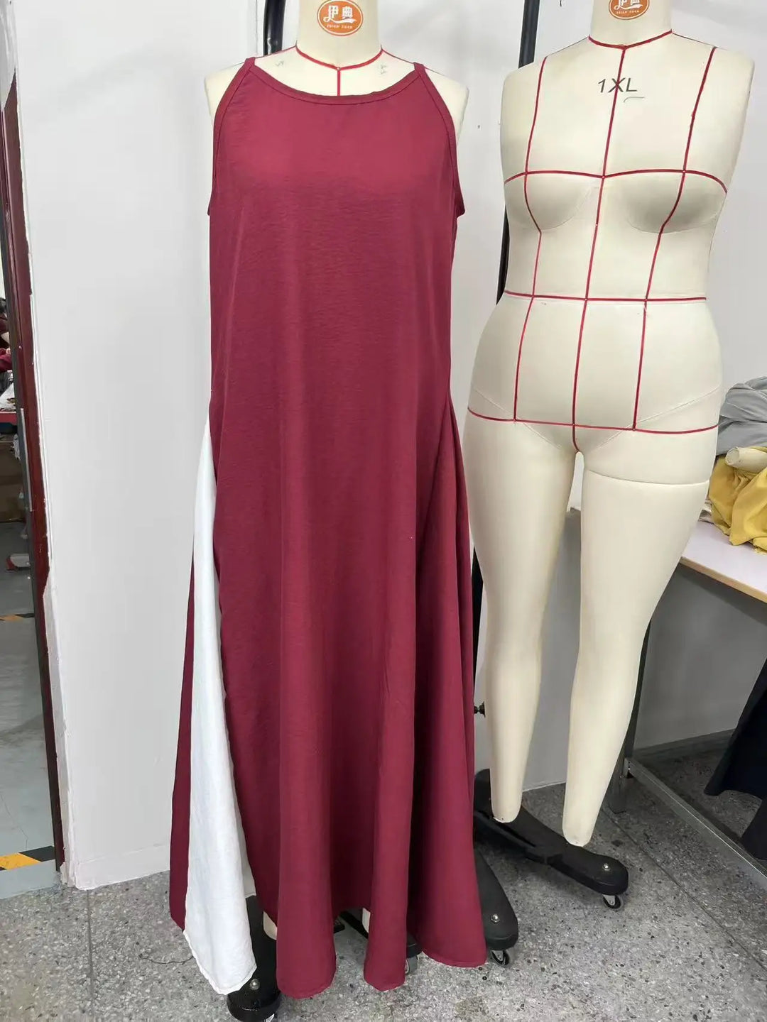 Robe femme sans manches color block épaules dénudées – Vue principale